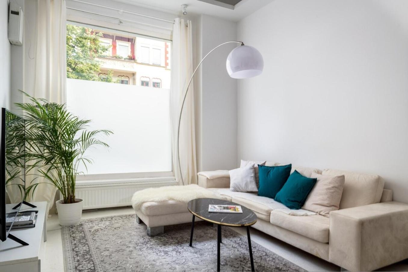 Central Home With Fireplace Near Underground Berlim Exterior foto